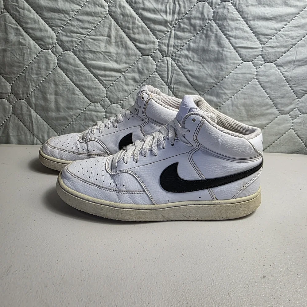 Nike Court Vision Mid Basketball Shoes Mens Size 9 White / Black CD5466-101